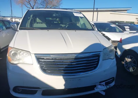 2012 Chrysler Town & Country Limited from USA, damaged, VIN 2C4RC1GG8CR298122